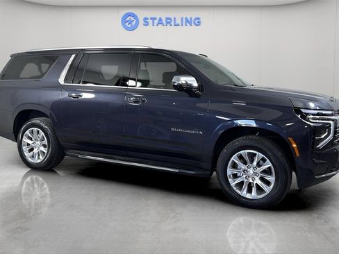 Certified 2025 Chevrolet Suburban Premier image 12