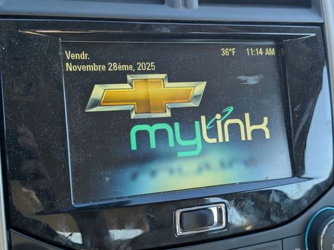 Used 2015 Chevrolet Malibu LT w/ Leather Package image 18