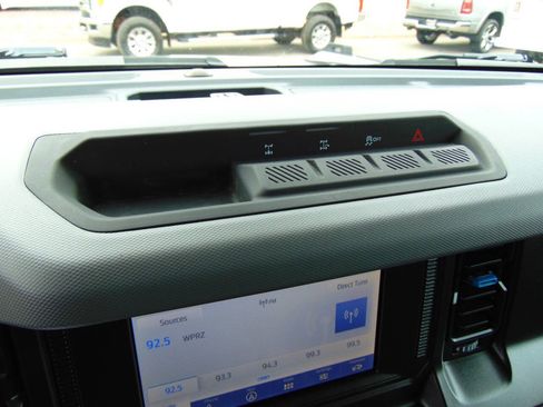 Used 2022 Ford Bronco Black Diamond AWD/4WD image 42