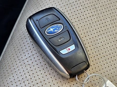 Used 2020 Subaru Outback Limited image 42