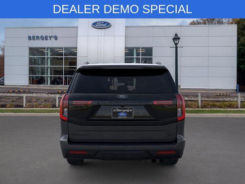 New 2026 Ford Expedition Max Platinum w/ Stealth Performance Package AWD/4WD image 5