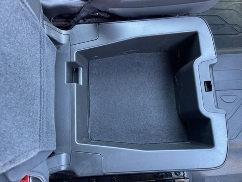 Used 2019 Chevrolet Silverado 1500 LTZ image 42