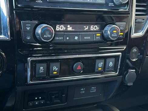 Used 2020 Nissan Titan Platinum Reserve w/ Moonroof Package RWD image 23
