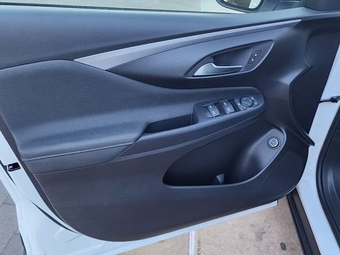 New 2026 Buick Envista Preferred image 13