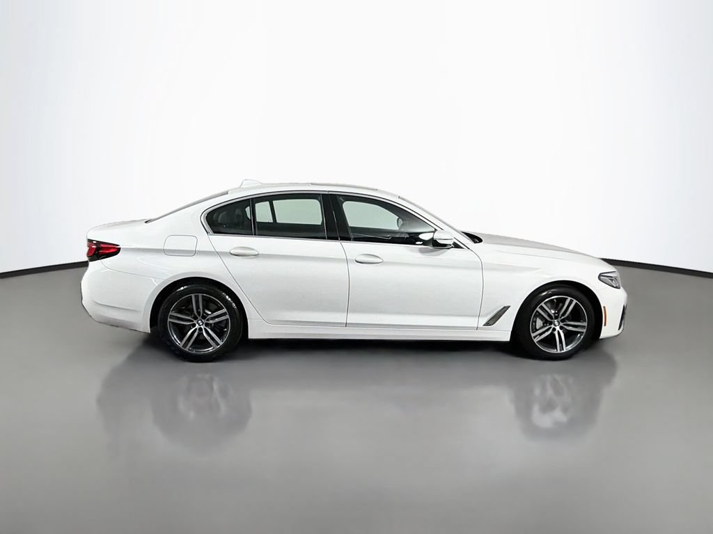 Used 2023 BMW 530i xDrive w/ Premium Package AWD/4WD image 8