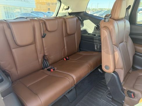 Used 2019 Subaru Ascent Touring w/ Popular Package #2 image 16