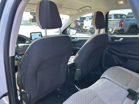 Used 2021 Ford Escape SE image 39