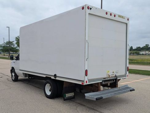 Used 2024 Ford E-450 and Econoline 450 Super Duty RWD image 6