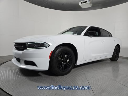 Used 2023 Dodge Charger SXT RWD image 2