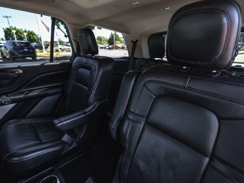 Used 2020 Lincoln Aviator Reserve w/ Equipment Group 202A AWD/4WD image 23