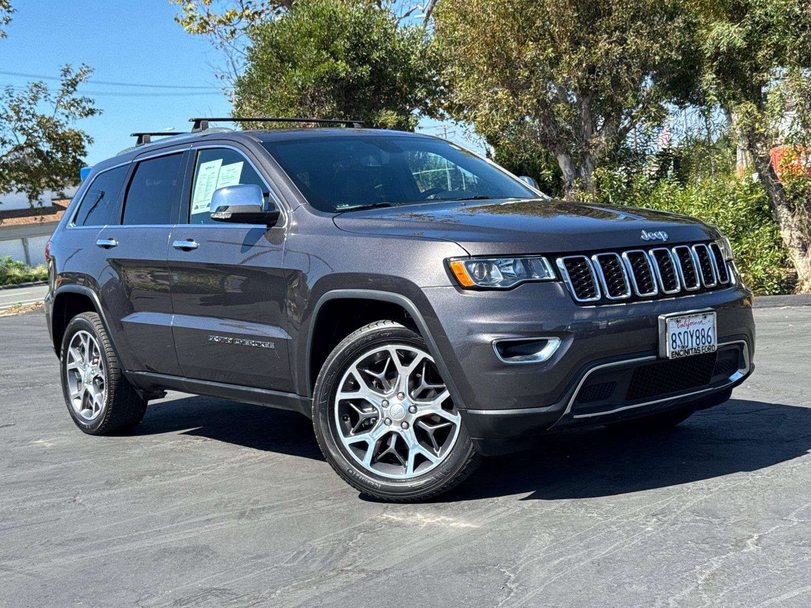 Used 2020 Jeep Grand Cherokee Limited AWD/4WD image 2