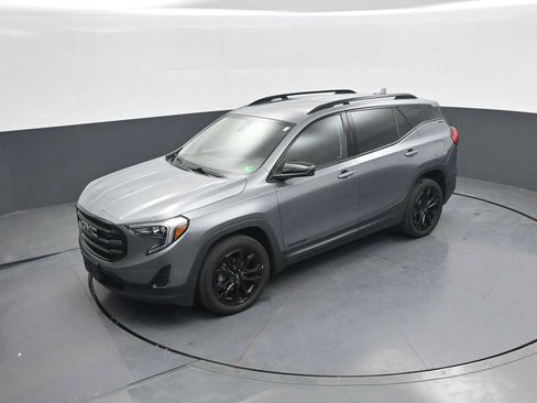 Used 2021 GMC Terrain SLE w/ Driver Convenience Package AWD/4WD image 28