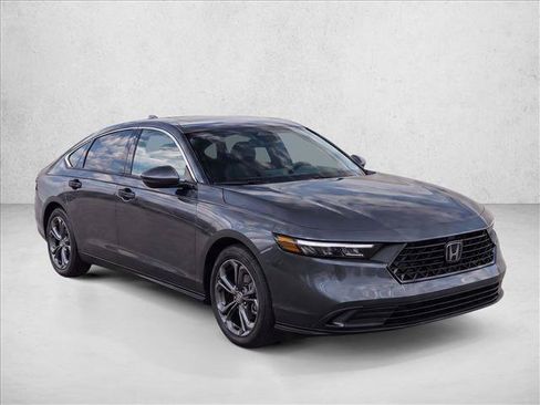 Used 2023 Honda Accord EX-L image 3