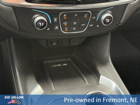 Certified 2023 Chevrolet Traverse LT AWD/4WD image 11