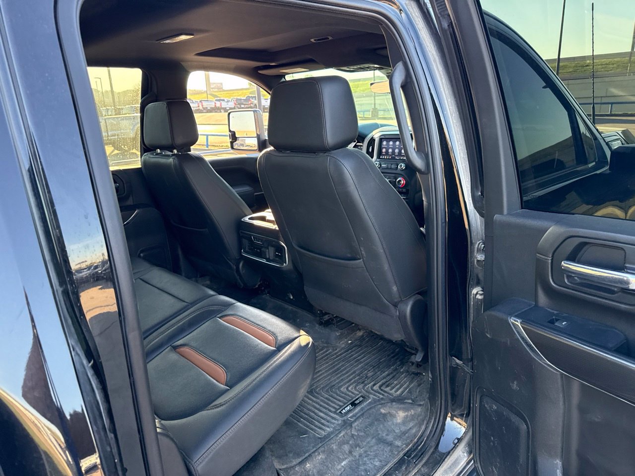 Used 2023 GMC Sierra 2500 AT4 w/ AT4 Premium Plus Package AWD/4WD image 12