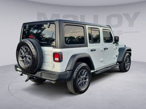 Used 2024 Jeep Wrangler Unlimited Sport AWD/4WD image 5
