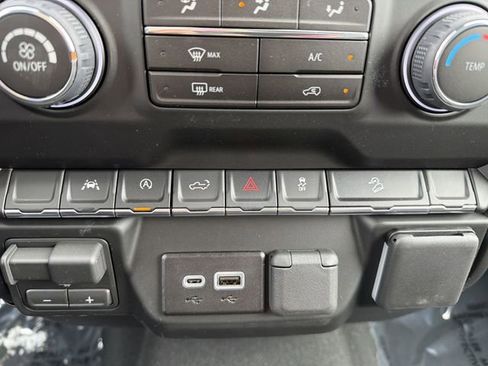 New 2026 Chevrolet Silverado 1500 Custom Trail Boss w/ LPO, Dark Essentials Package image 30