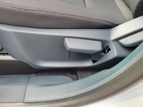 New 2025 Ford Maverick XL w/ Equipment Group 101A image 21