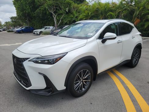 Certified 2025 Lexus NX 350 AWD w/ Accessory Package (K3) image 3