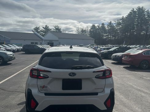 Used 2024 Subaru Crosstrek 2.0i image 6