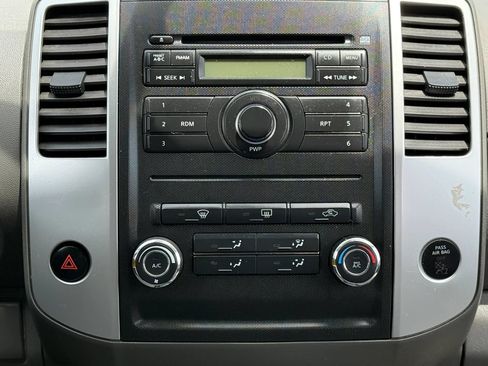 Used 2012 Nissan Frontier SV AWD/4WD image 25