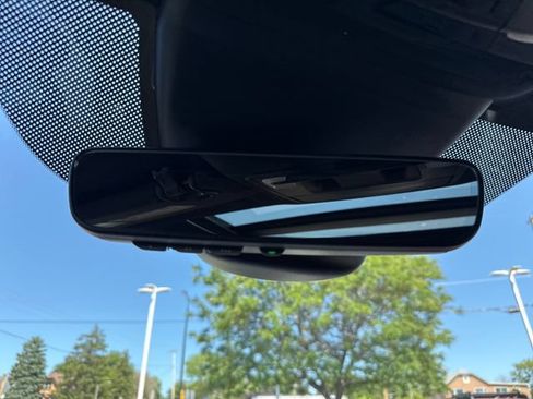 Used 2025 Honda Pilot Black Edition image 38