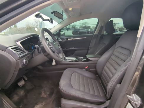 Used 2015 Ford Fusion SE image 22