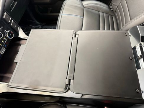 New 2025 Ford F150 Platinum w/ FX4 Off-Road Package image 39