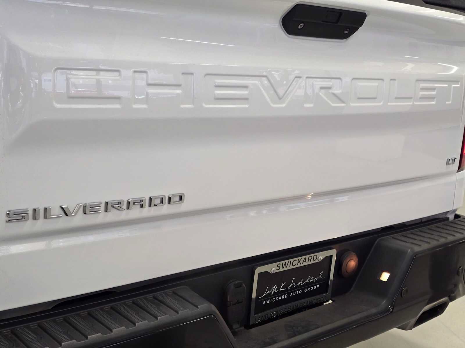 Used 2020 Chevrolet Silverado 1500 LT Trail Boss AWD/4WD image 12