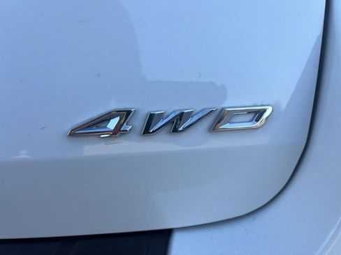 Certified 2022 Ford Explorer XLT w/ Class IV Trailer Tow Package image 41