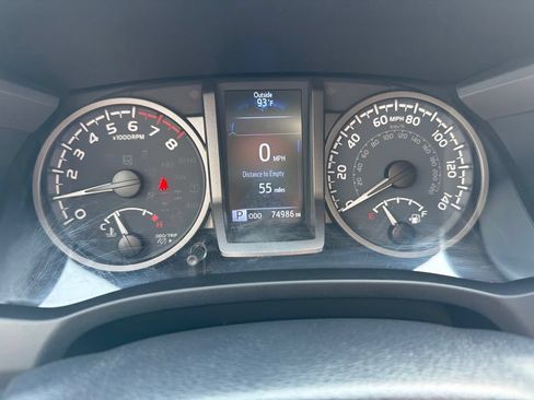 Used 2021 Toyota Tacoma TRD Sport w/ TRD Premium Sport Package AWD/4WD image 16