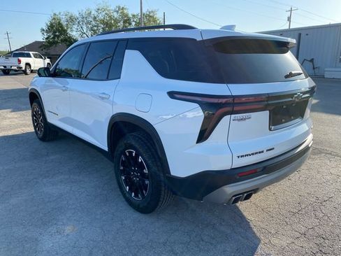 Used 2024 Chevrolet Traverse Z71 AWD/4WD image 4
