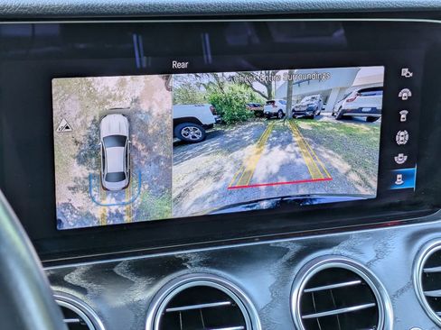 Used 2021 Mercedes-Benz E 350 Sedan image 21