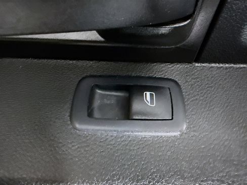 Used 2021 RAM 2500 Tradesman w/ Chrome Appearance Group image 31