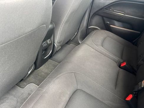 Used 2018 Chevrolet Colorado LT w/ LT Convenience Package RWD image 14