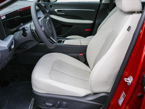 New 2025 Hyundai Sonata SEL image 11