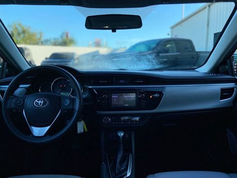 Used 2014 Toyota Corolla LE FWD image 25