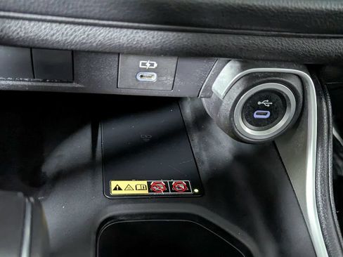 Used 2025 Toyota Grand Highlander AWD image 22