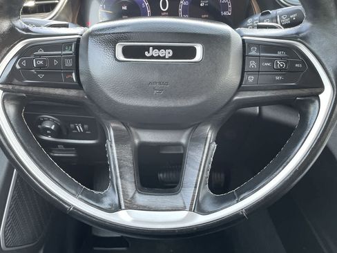 Used 2021 Jeep Grand Cherokee L Limited AWD/4WD image 10