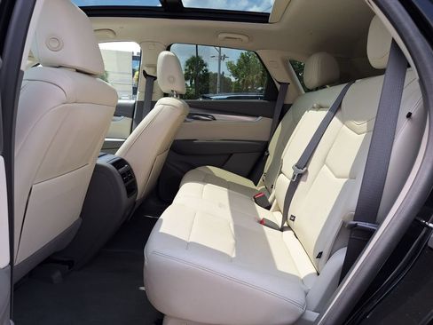 Certified 2023 Cadillac XT5 Premium Luxury w/ Technology Package AWD/4WD image 12