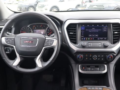 Used 2023 GMC Acadia SLE w/ Driver Convenience Package AWD/4WD image 16