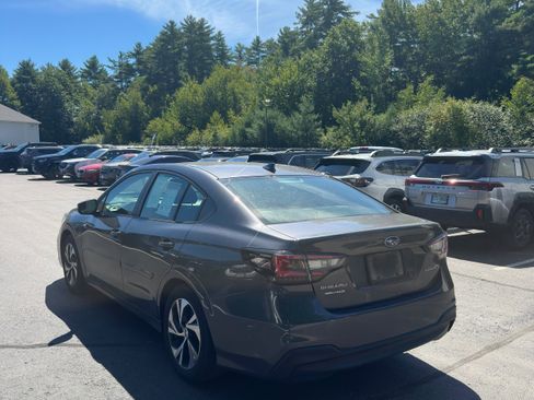 Used 2025 Subaru Legacy Premium AWD/4WD image 7