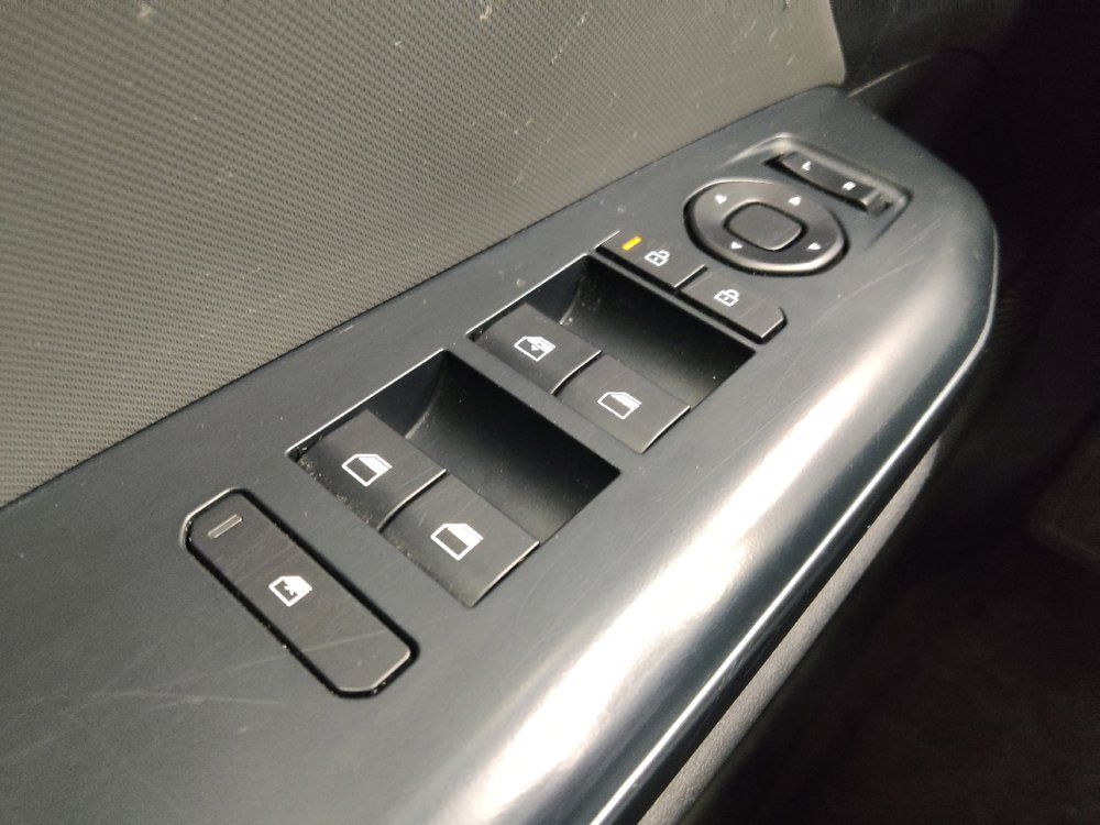 Used 2025 Kia K4 FWD image 27