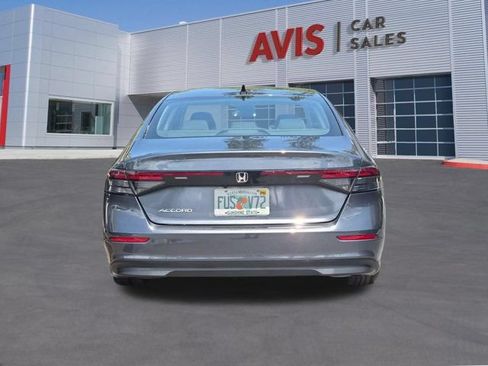 Used 2025 Honda Accord SE image 7