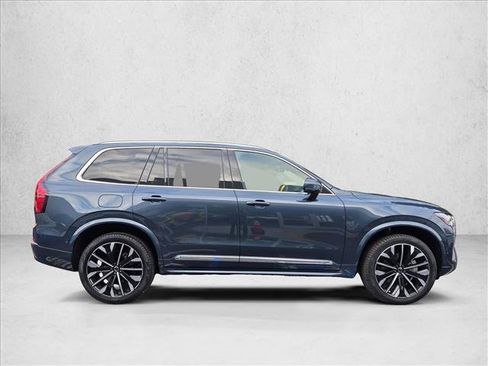 Used 2026 Volvo XC90 B6 Plus w/ Protection Package Premier AWD/4WD image 4