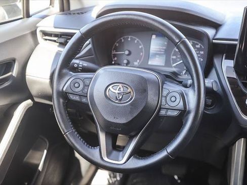 Certified 2024 Toyota Corolla Cross LE w/ Moonroof Package FWD image 15