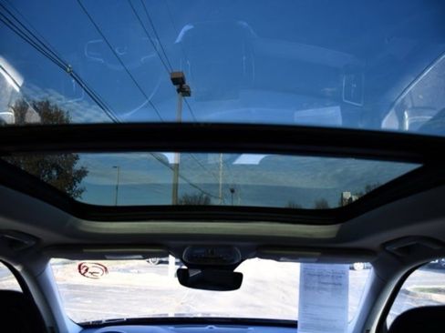 Used 2025 Volvo XC90 B5 Plus image 23