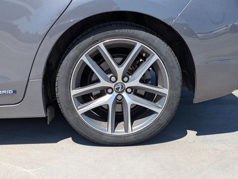 Used 2016 Lexus CT 200h w/ Navigation Package FWD image 23