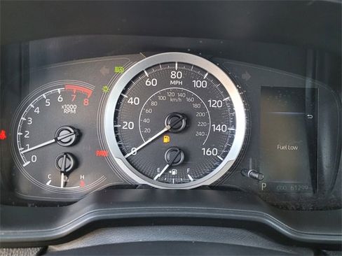 Used 2022 Toyota Corolla LE image 28