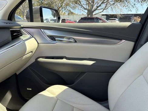 Certified 2023 Cadillac XT5 Premium Luxury w/ Technology Package image 22